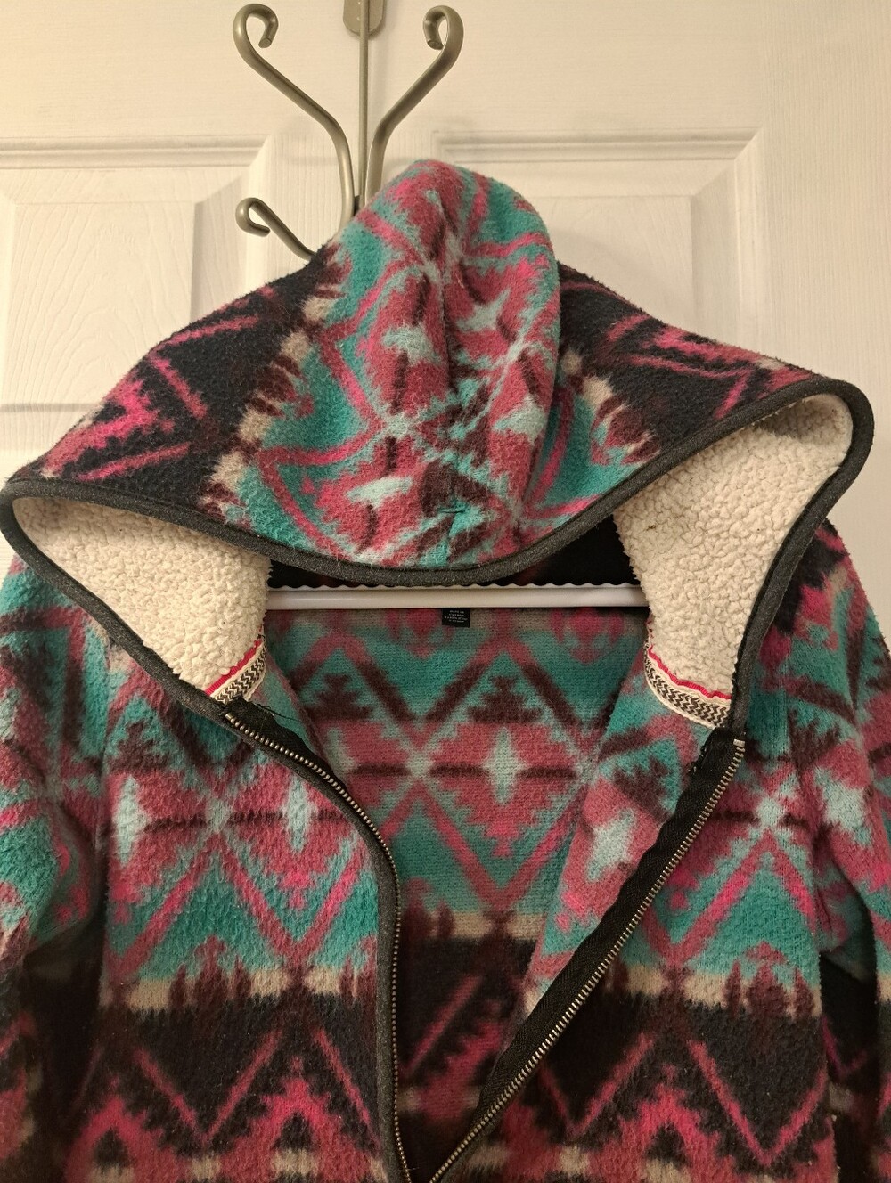 American Eagle Outfitters Teal & Pink Patterned Sherpa Jacket